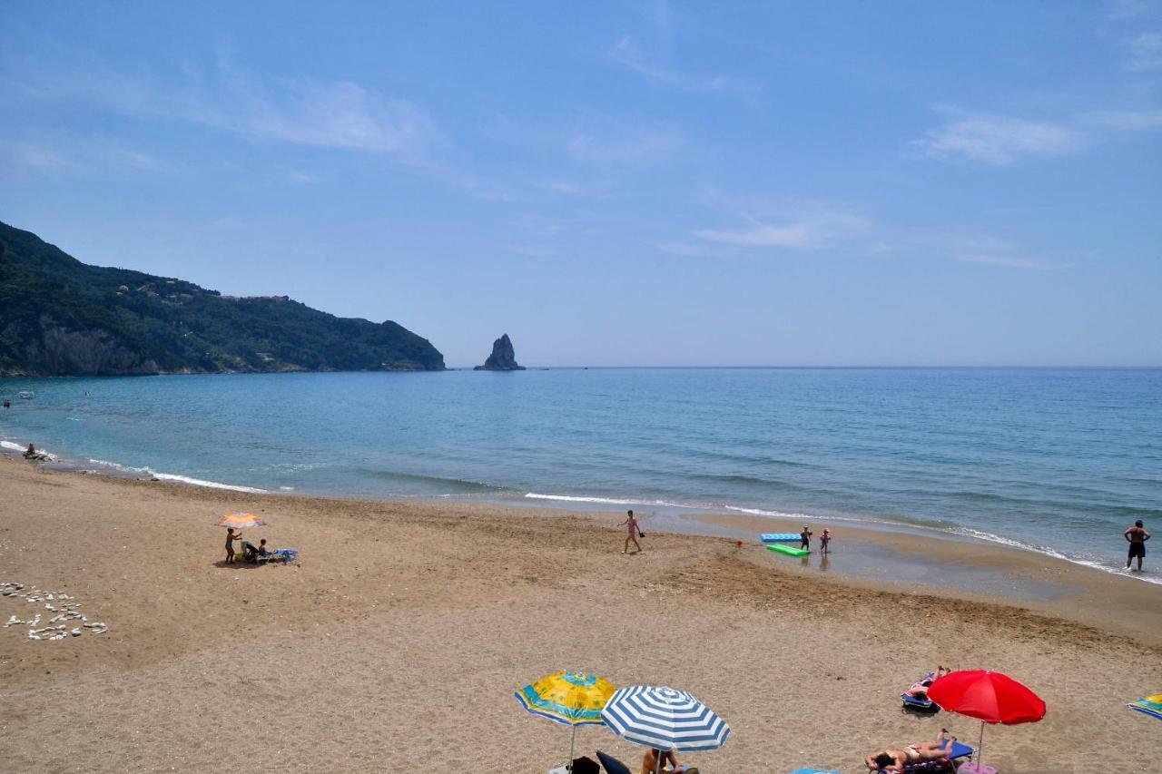 Holiday Studio Apartments Yannis On Agios Gordios Beach In Corfu Esterno foto