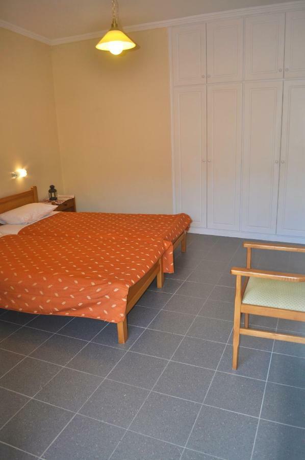 Holiday Studio Apartments Yannis On Agios Gordios Beach In Corfu Esterno foto