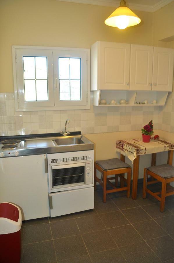 Holiday Studio Apartments Yannis On Agios Gordios Beach In Corfu Esterno foto